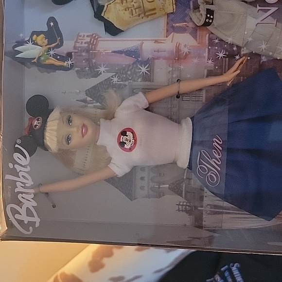 Disneyland 50th Barbie Nwt - Picture 2 of 5